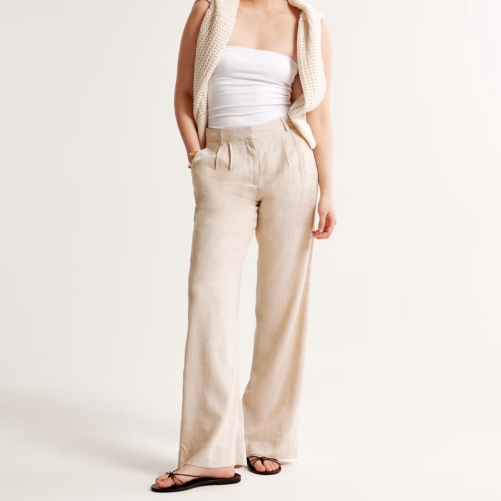 Abercrombie &Fitch Sloan High Rise Tailored Pleated Lyocell Tan Pants,Small Long